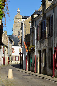 ruelle et église du Croisic